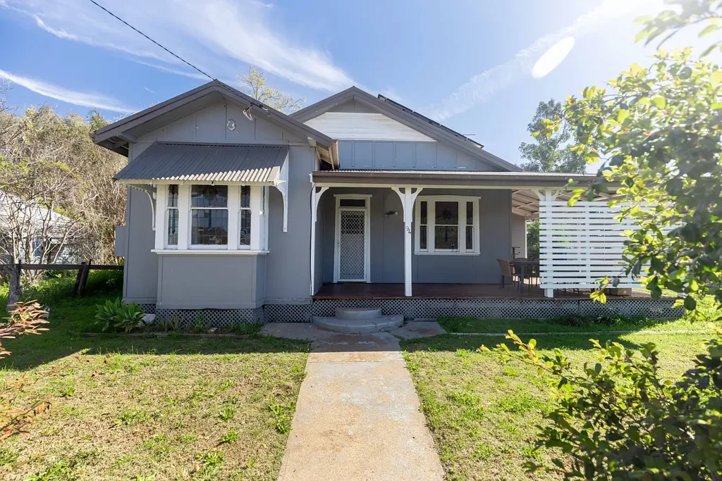 Boggabri 3ਬੈੱਡਰੂਮ 3 Bedroom, 2 Bathroom Home with Double Shed - Stunning Property in Boggabri
