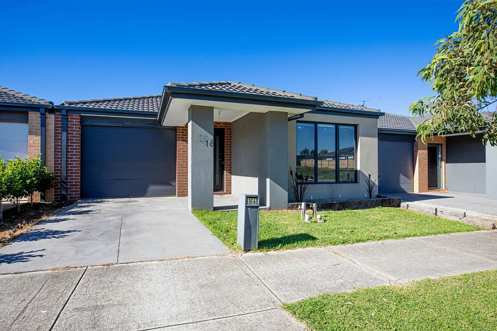 Mickleham 3房  Modern Comfort in a Thriving Location