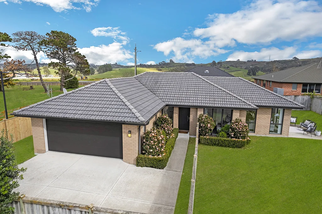 Pokeno 4ਬੈੱਡਰੂਮ Spacious Family Home on 717sqm Freehold