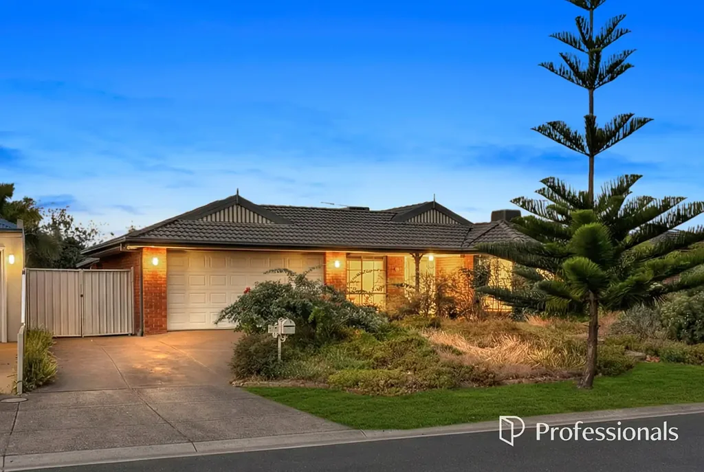 18 Portofino Crescent, Point Cook, VIC 3030