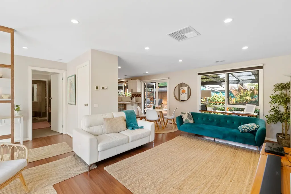 1/23 WARATAH AVENUE, The Basin, VIC 3154