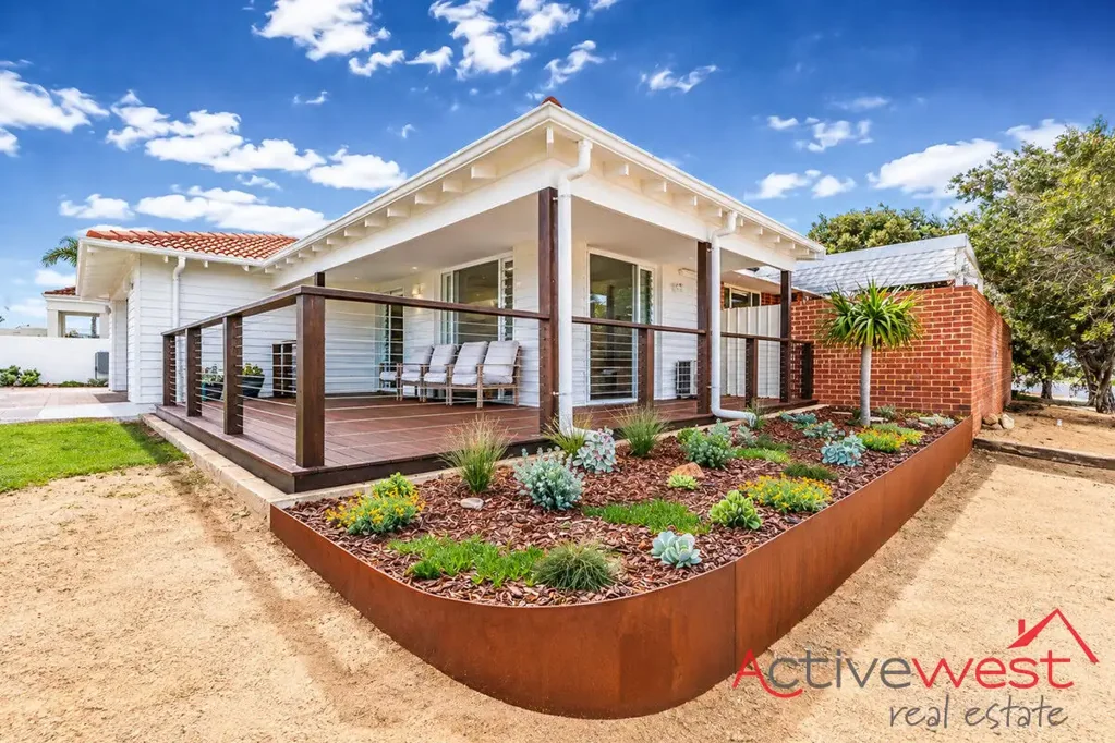 Tarcoola Beach 4Moenga Coastal Family Living with Pool & Ocean Views