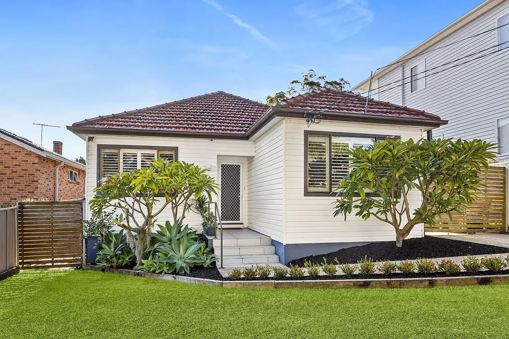 34 Prospect Road, Peakhurst, NSW 2210