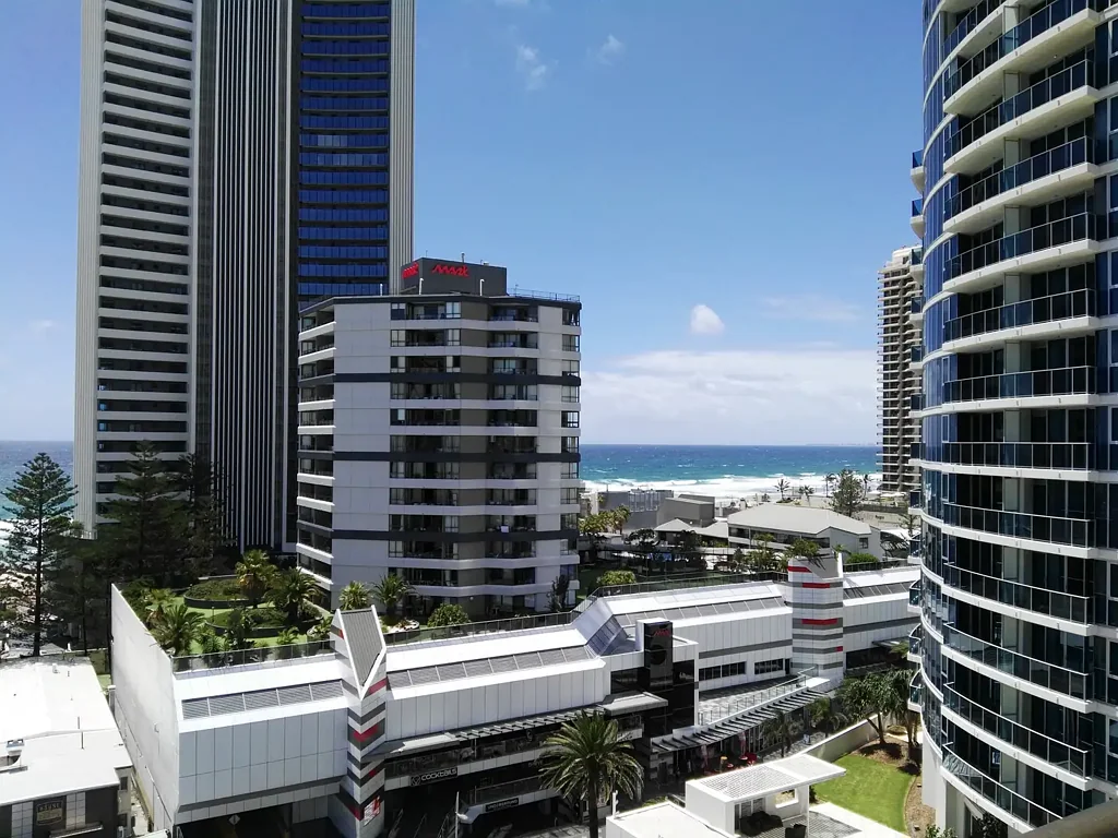 Central Surfers Spacious 2 Bed Apartment
