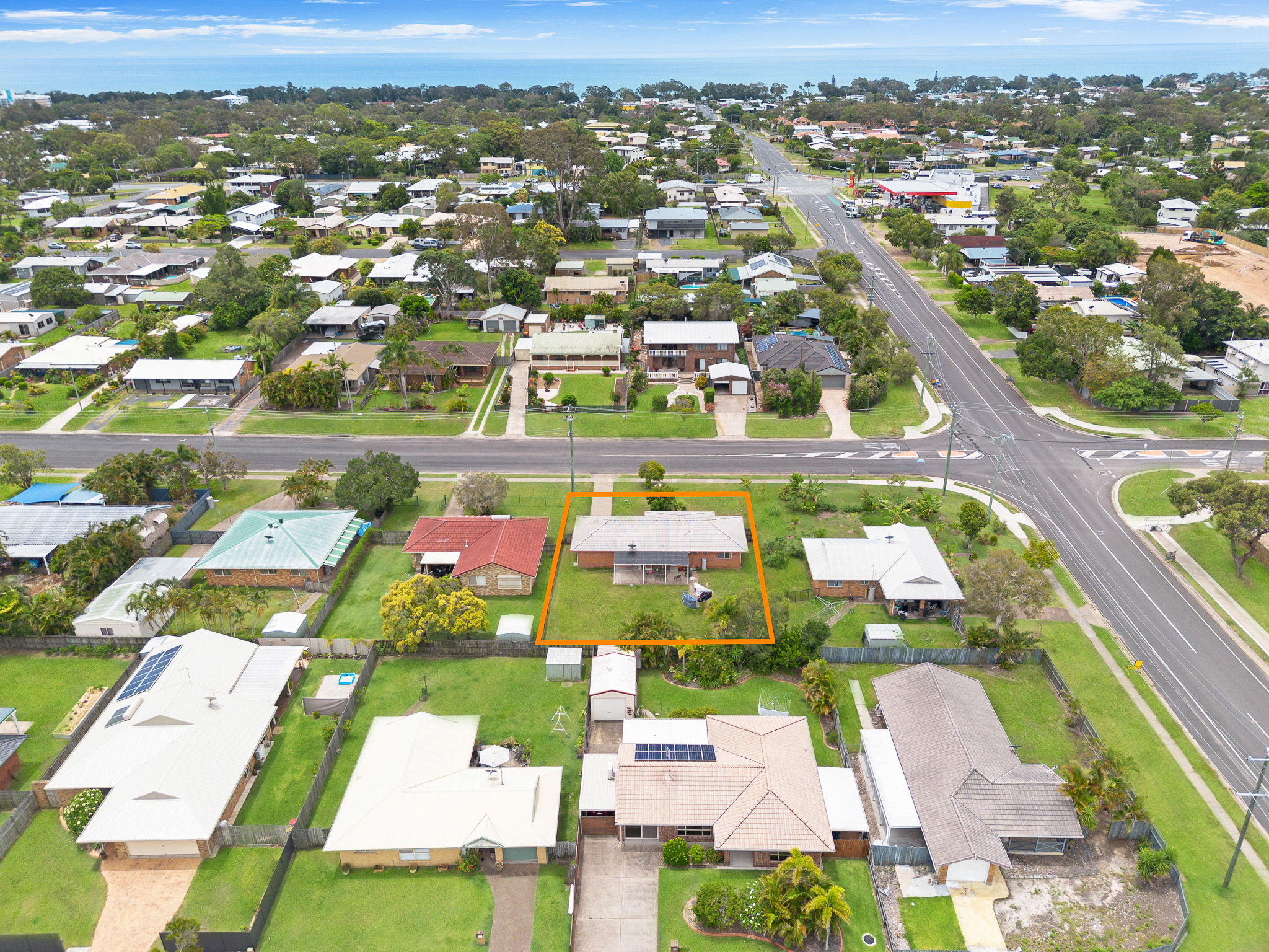 77 EXETER ST, TORQUAY QLD 4655, 0房, 0浴, House