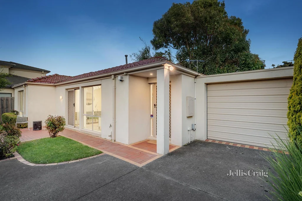 2/2 Charles Street, Bentleigh East, VIC 3165