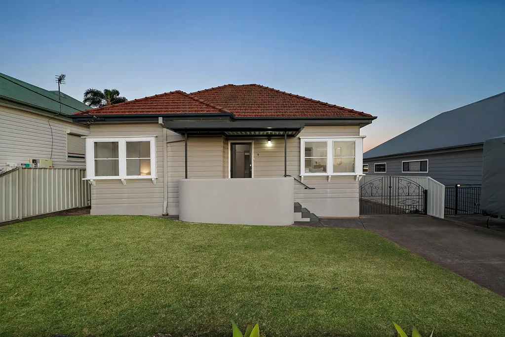 Birmingham Gardens 4 Bedroom Big-Hearted Home with Great Versatility and Poolside Entertaining