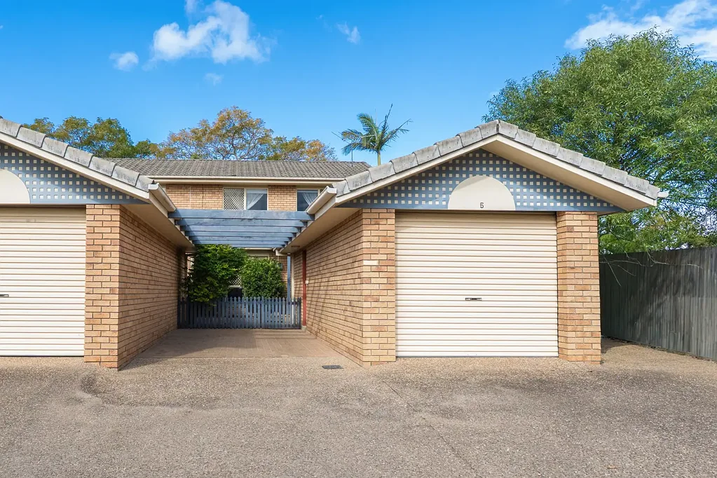 Taigum 3 Bedroom Low-Maintenance Living in a Tightly Held Taigum Complex