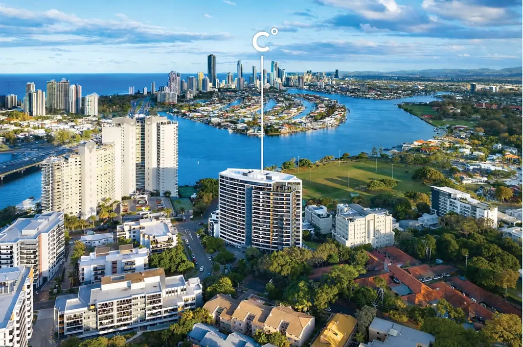 Southport 1Moenga Prized Position With Stunning Views From Every Room