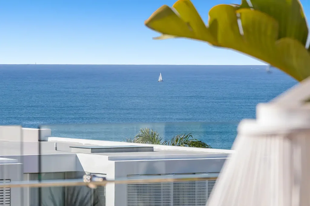 Sunrise Beach 6 Bedroom Live the Noosa Dream on a Grand Scale