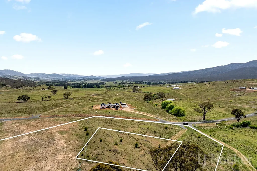Burra  Lot 304 "Pinnacle"