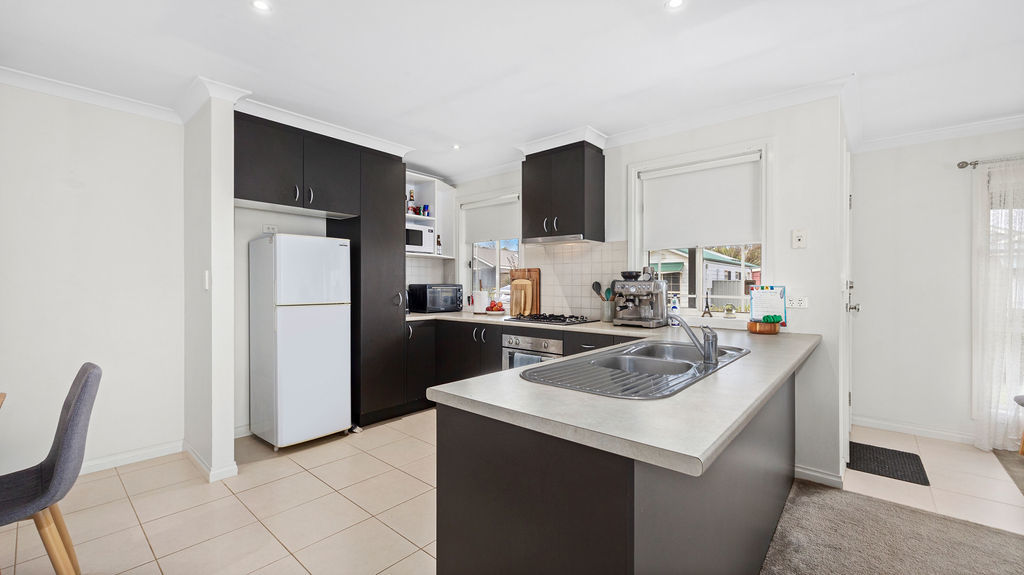 UNIT 4 9 NEWMAN ST, BALLARAT EAST VIC 3350, 0部屋, 0バスルーム, House