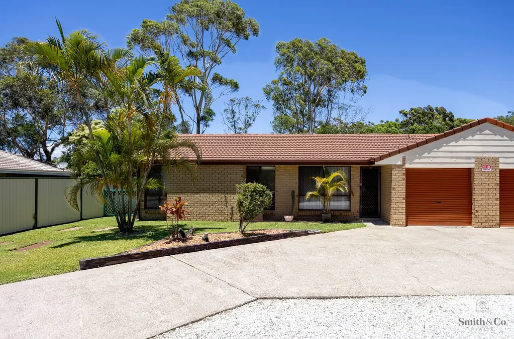 2/10 Callistemon Court, Arundel, QLD 4214