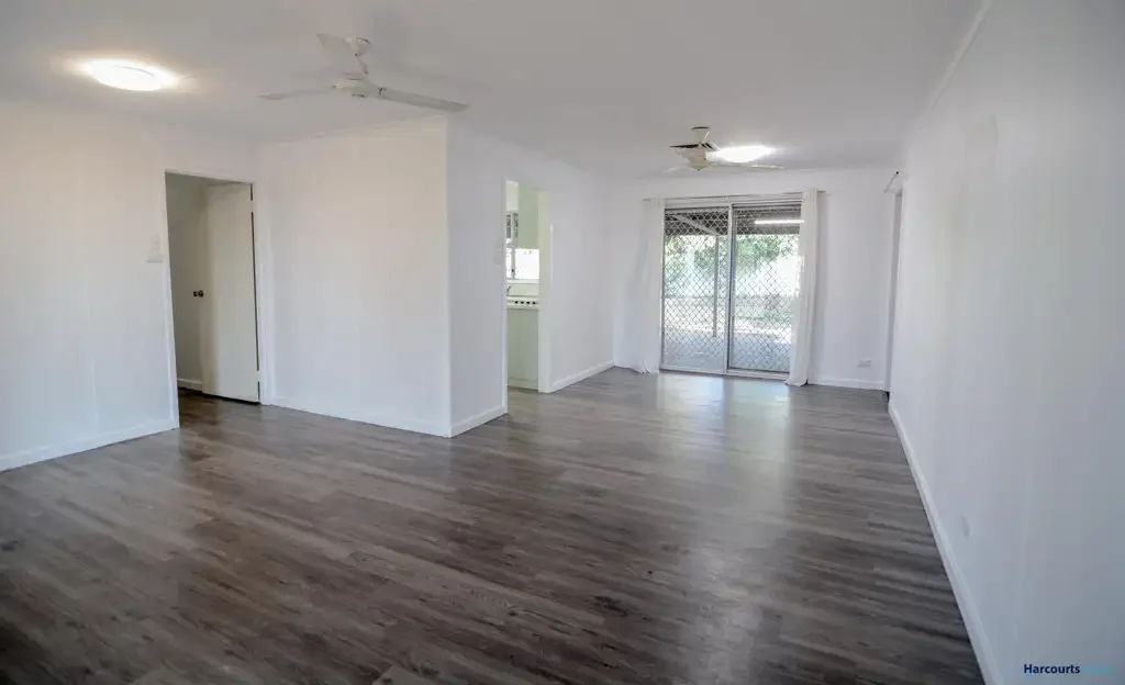 Pegs Creek 4房  LEASED at $1,200 P/W