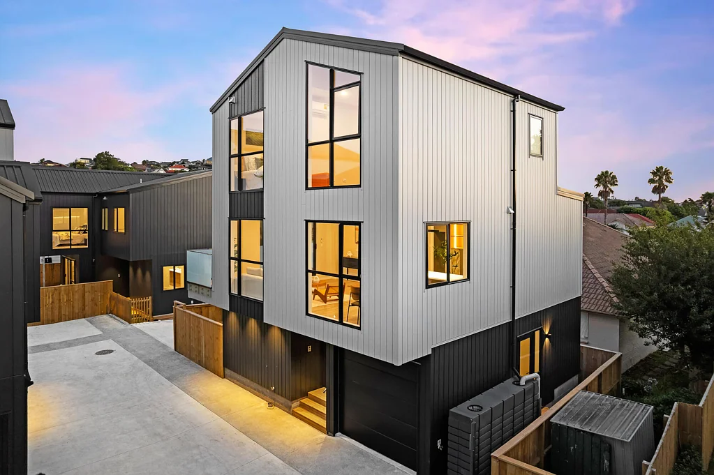 Highland Park 4房  Prime Living with Bedrooms on Every Level