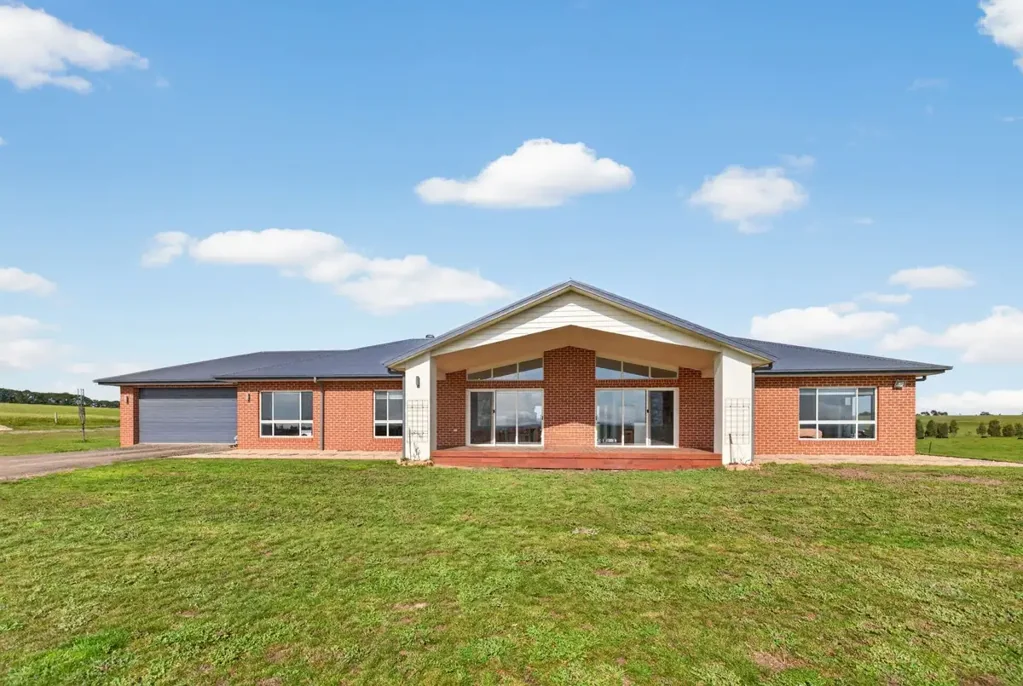 Denison Luxury Rural Living