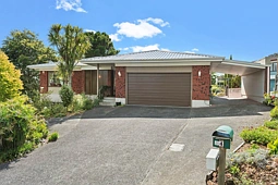 4 Wairata Place, Te Atatu South