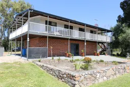 296 Helms Drive, Esperance