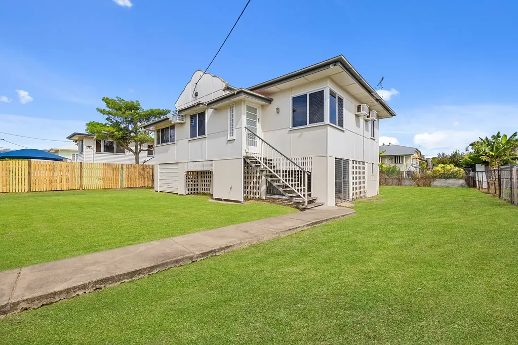 112 Sharples Street, Berserker, QLD 4701