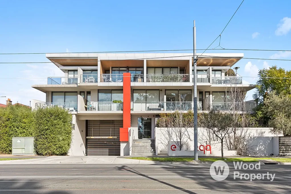 Two Bedroom Apartment with Huge Outdoor area