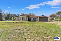 157 Tamarisk Drive, Gabbadah