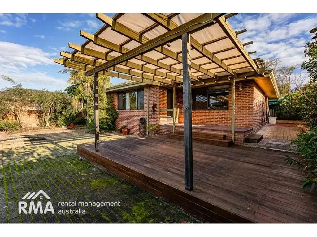Hidden Gem with Backyard Oasis