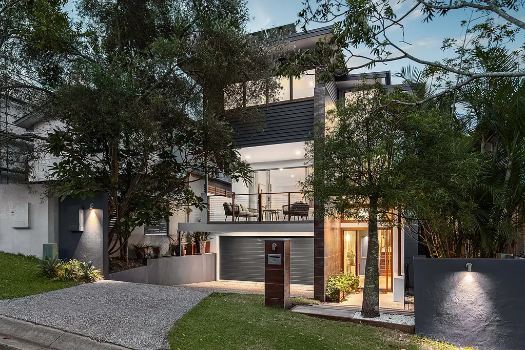 14 Brydon Street, Highgate Hill, QLD 4101