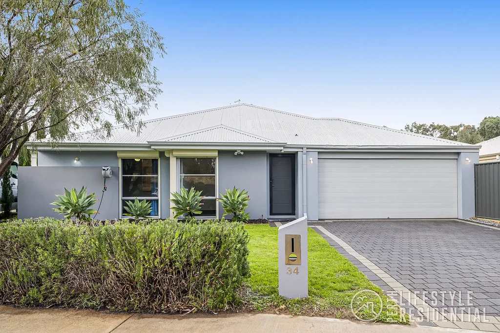Yanchep 4房  BIG Family Home, BIG Block, BIG Features!