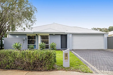 Yanchep 4chambre BIG Family Home, BIG Block, BIG Features!