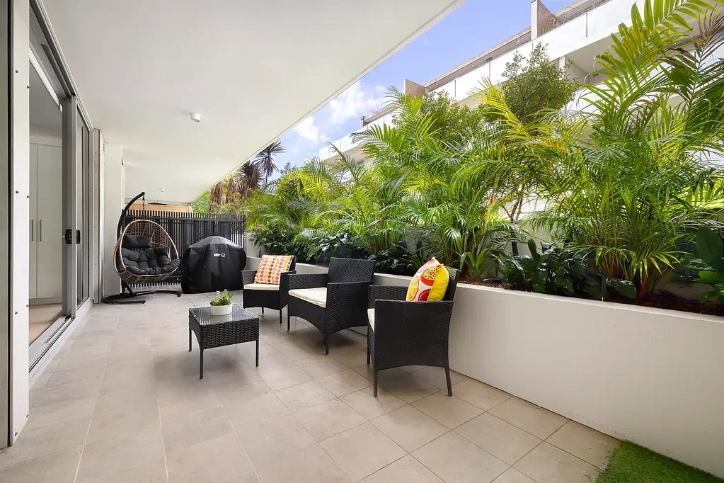Bondi Junction 2房 宁静后方位置 121平米全装公寓 Caesarstone厨房 26平米露台 Bondi Junction中心 便捷生活 无缝连接 Contemporary Style, Bondi Junction Convenience