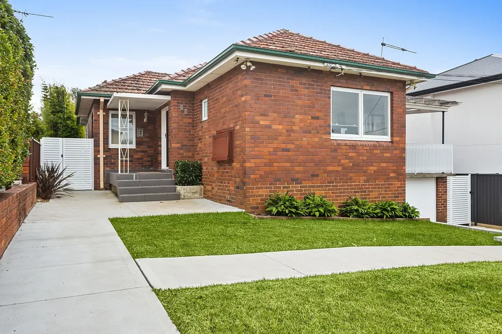 Blakehurst 3ਬੈੱਡਰੂਮ Stylish Family Haven in a Peaceful Blakehurst Setting