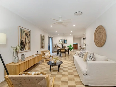 Reedy Creek 4 Bedroom Great Value Home in Prime Walk to School Location - Inspection Will Impress!