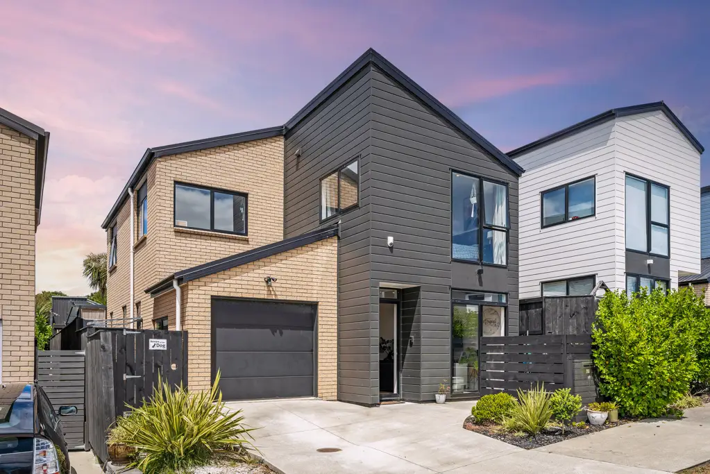 Silverdale 4Kwarto Investor Alert: Relocating Sellers = Hot Buying!