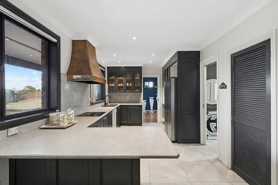 52A Dutton Street, Bankstown, NSW 2200, 6 slaapkamers, 3 badkamers, House