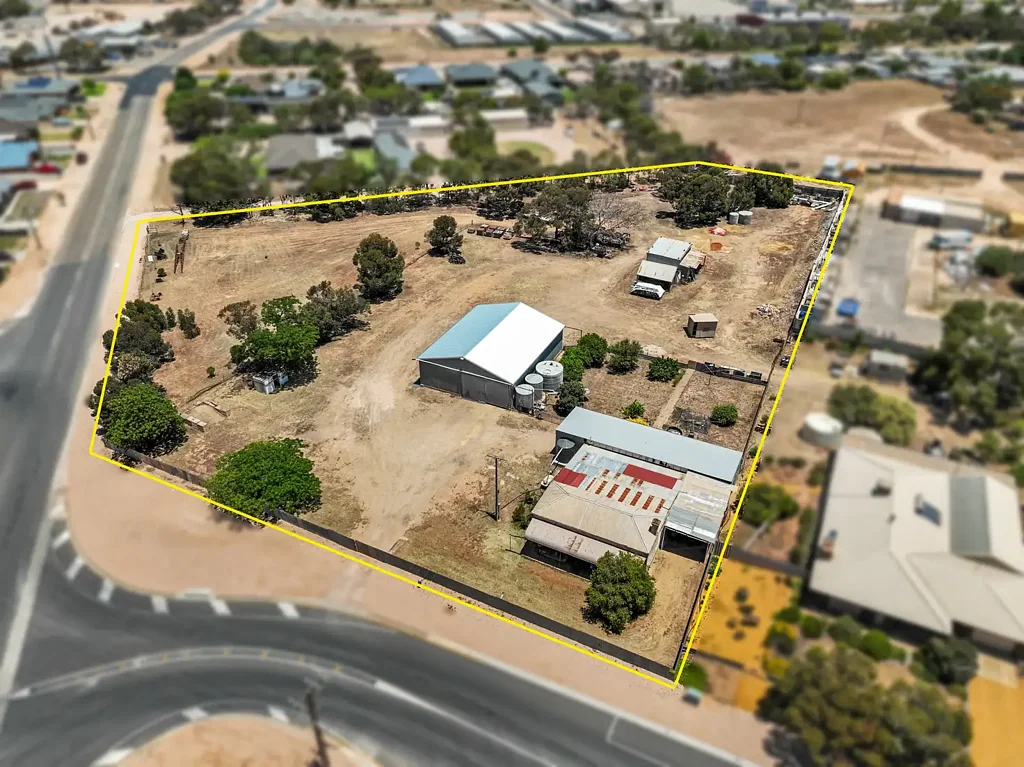 Kadina Great Commercial Location