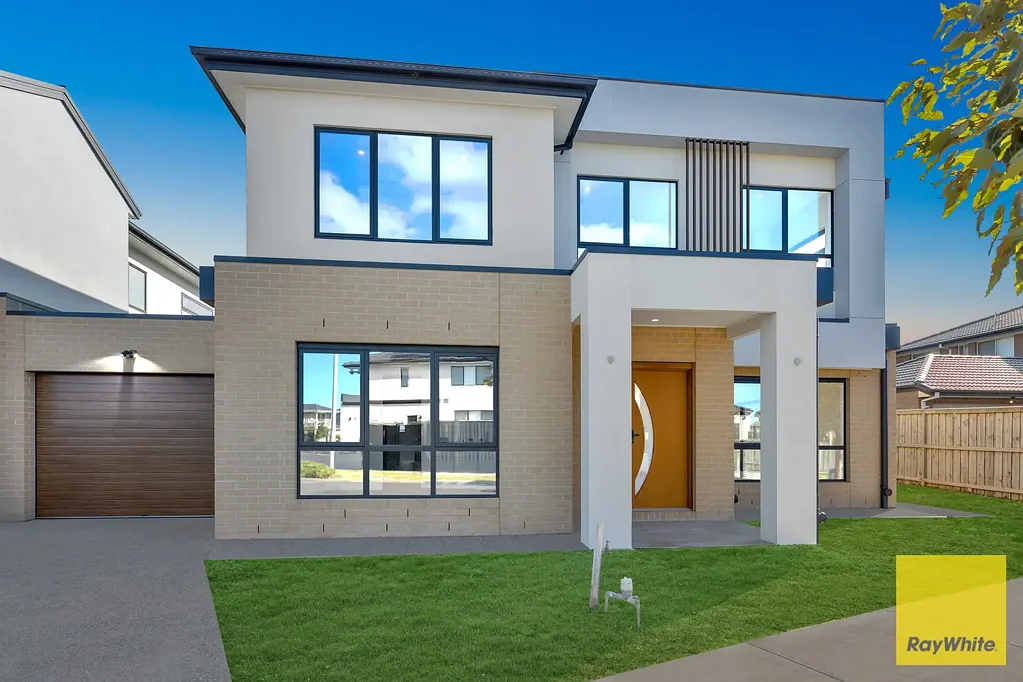 MAGNIFICENT BRAND NEW FAMILY HOME FOR RENT !!