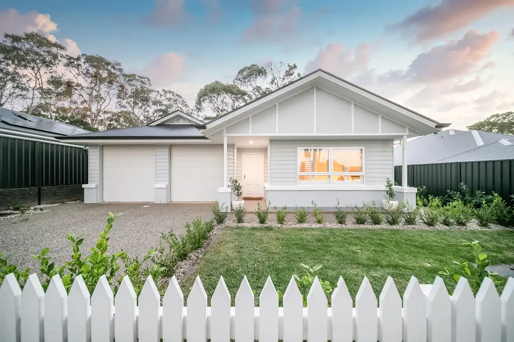16 Darnley Street, Littlehampton, SA 5250