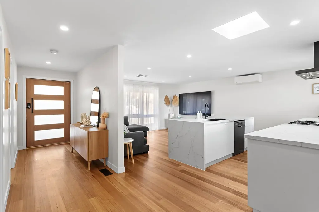 Frankston 3 Bedroom Renovated Family Home in Popular Whistlestop Estate
