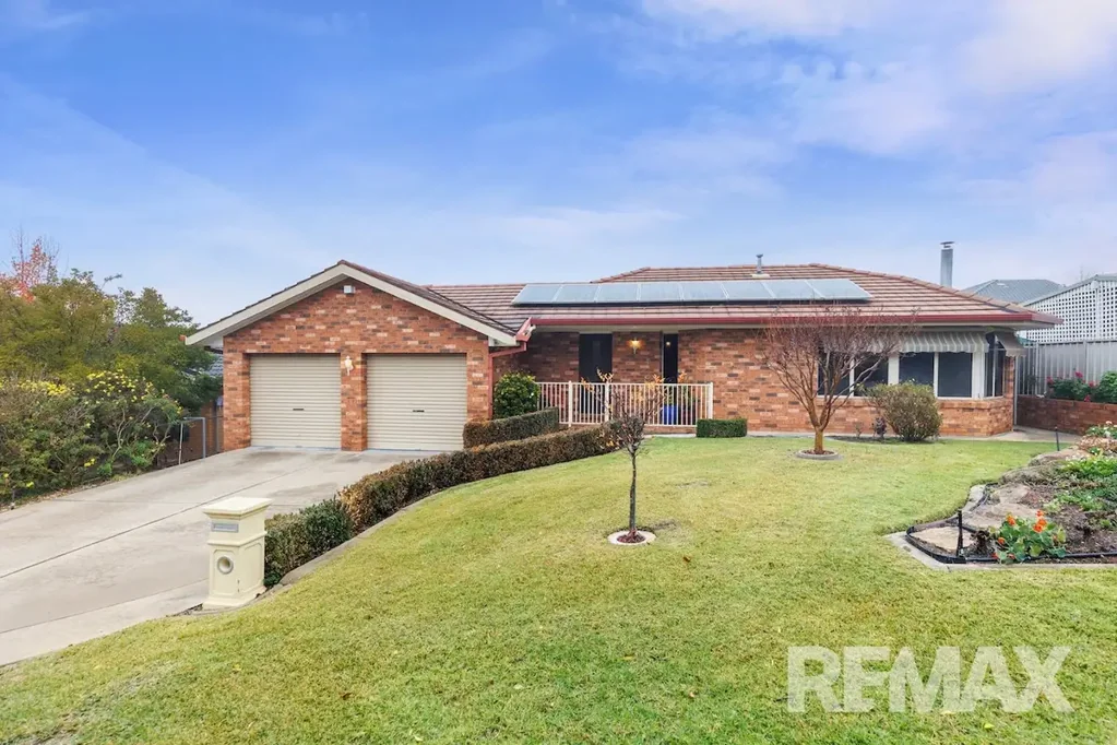 4 Atherton Crescent, Tatton, NSW 2650
