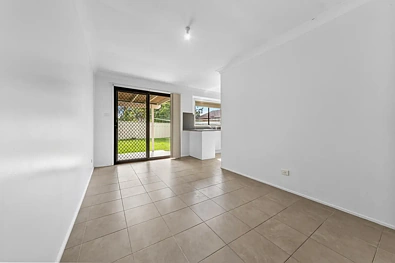 1 Christopher Crescent, Lake Haven, NSW 2263, 3 침실, 1 욕실, House