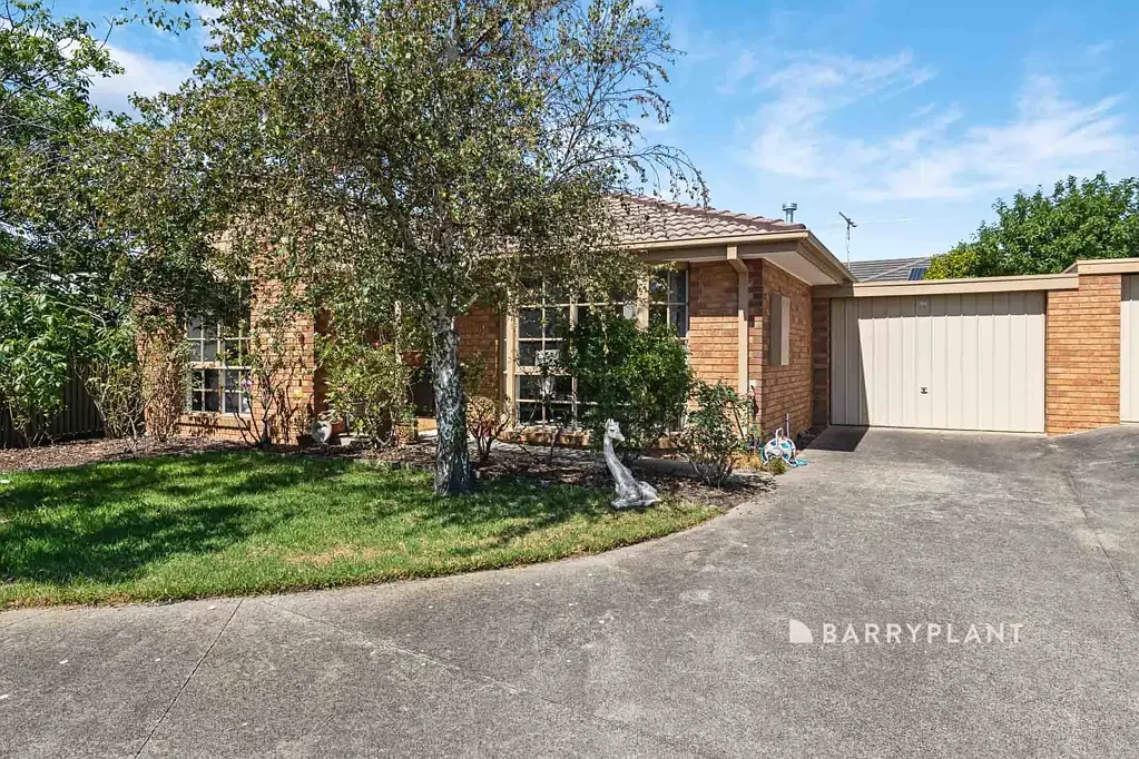 Charming unit near Bentons Square