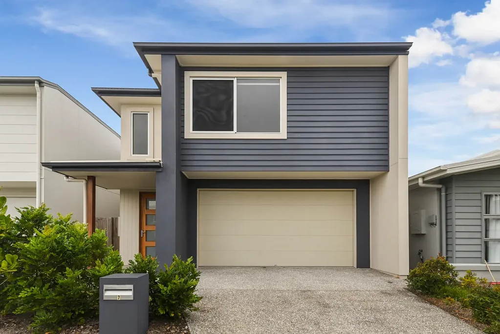 Birtinya 4房  Contemporary Comfort in a Quiet, Connected Community