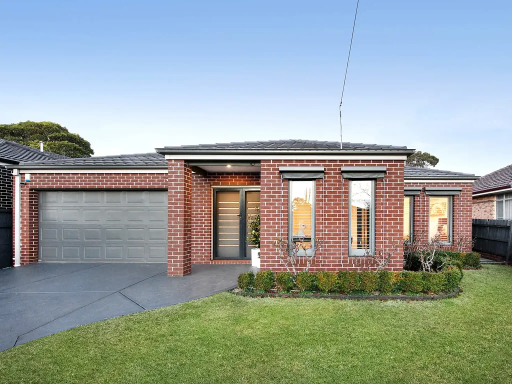 Oakleigh South 4房 Oakleigh South School Zone 内的现代家庭住宅 Modern Family Home in the Oakleigh South School Zone