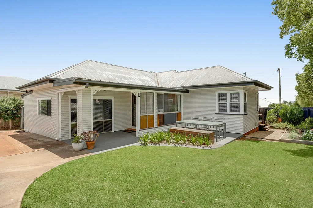 257 Geddes Street, Centenary Heights, QLD 4350
