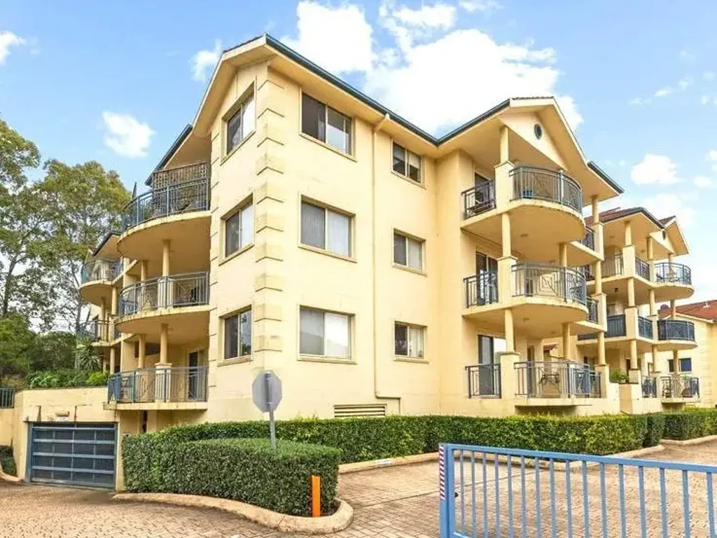 Spacious Three-Bedroom Apartment in Prime Baulkham Hills Location