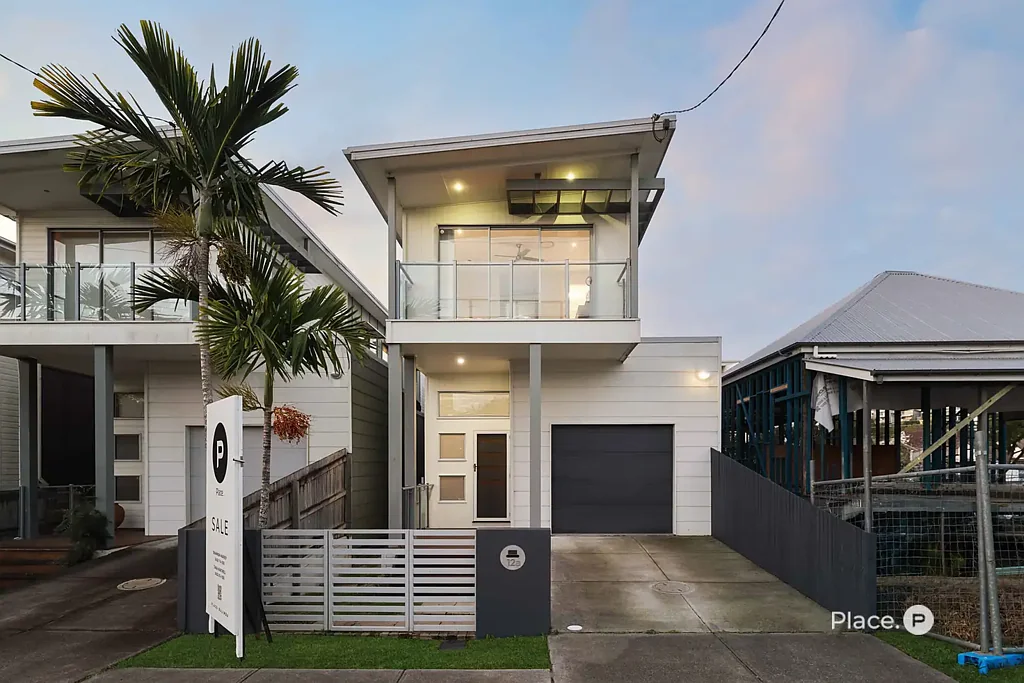 Balmoral 3chambre Spacious Small Lot Home - In the heart of 4171 Lifestyle
