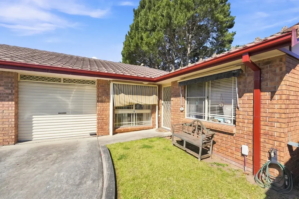 Picton 2 Bedroom Quiet Villa in the heart of Picton CBD!