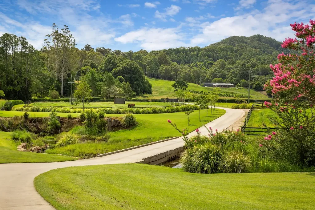 Nobbys Creek 7chambre A Considered Equestrian Estate in the Heart of Nobbys Creek, Where Purpose, Precision and Rural Integrity Converge