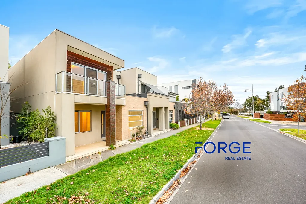 172 The Esplanade, Caroline Springs, VIC 3023