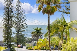 10/14 Moreton Parade, Kings Beach